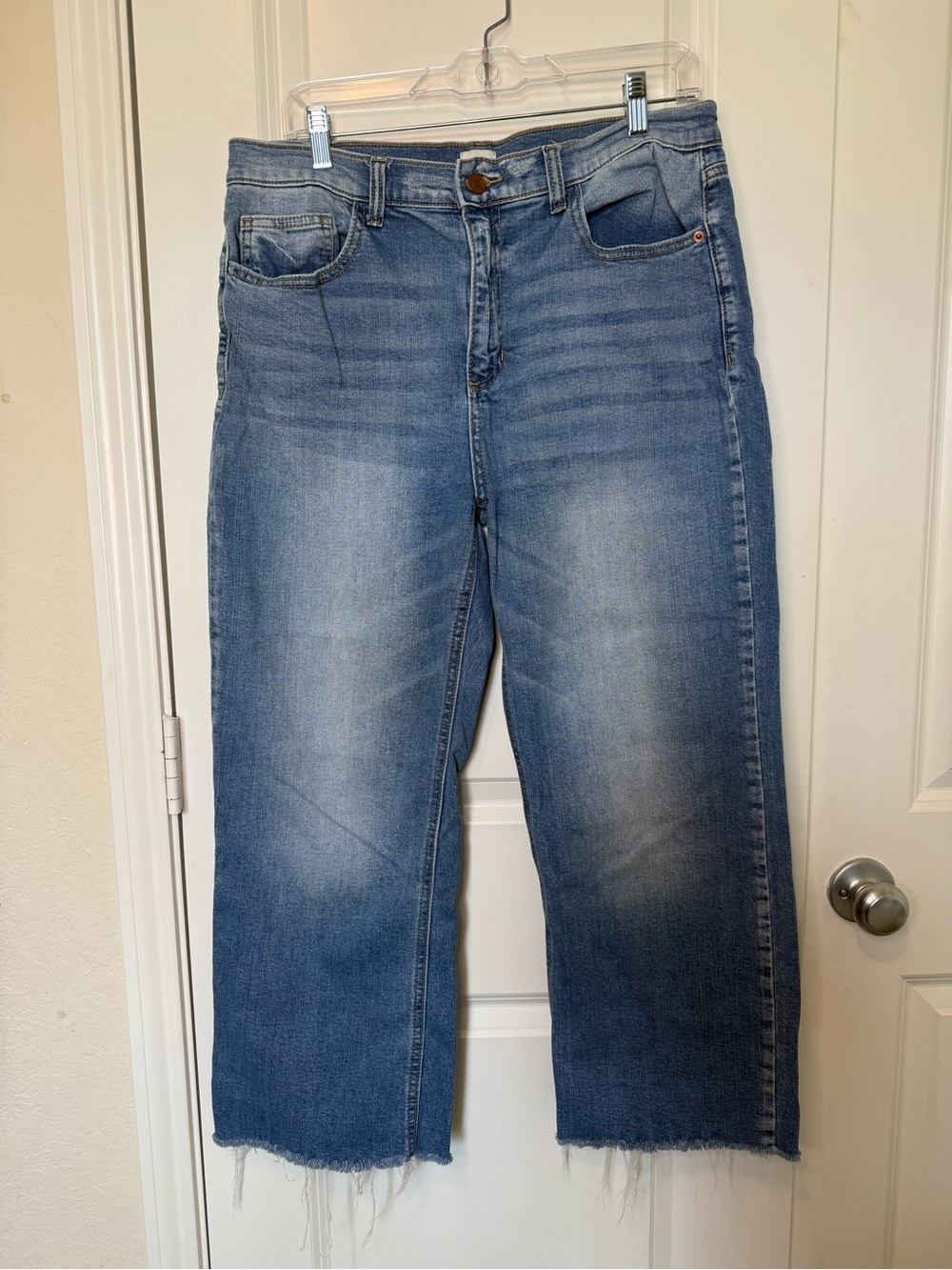 Sneak Peek High Rise Wide Leg Crop Jeans Raw Hem Light Wash Size 13